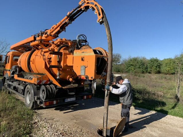 Desfundare canalizare Targu Mures {{brizy_dc_image_alt imageSrc=