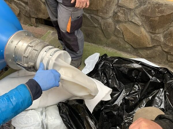 Reablitare canalizare Cluj cu tehnologia BlueLight {{brizy_dc_image_alt imageSrc=