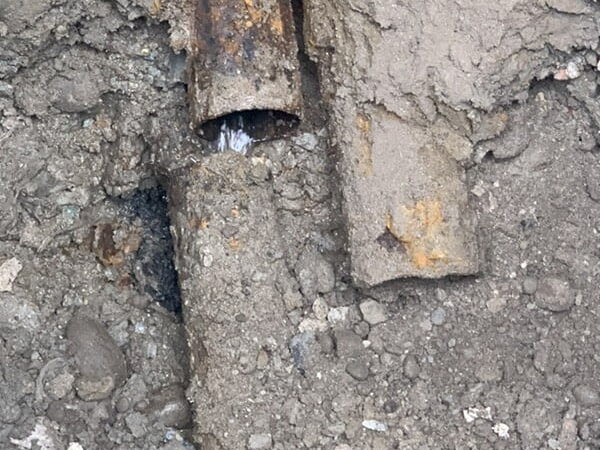 Reparații conducte Brush Coating in Targu Mures {{brizy_dc_image_alt imageSrc=